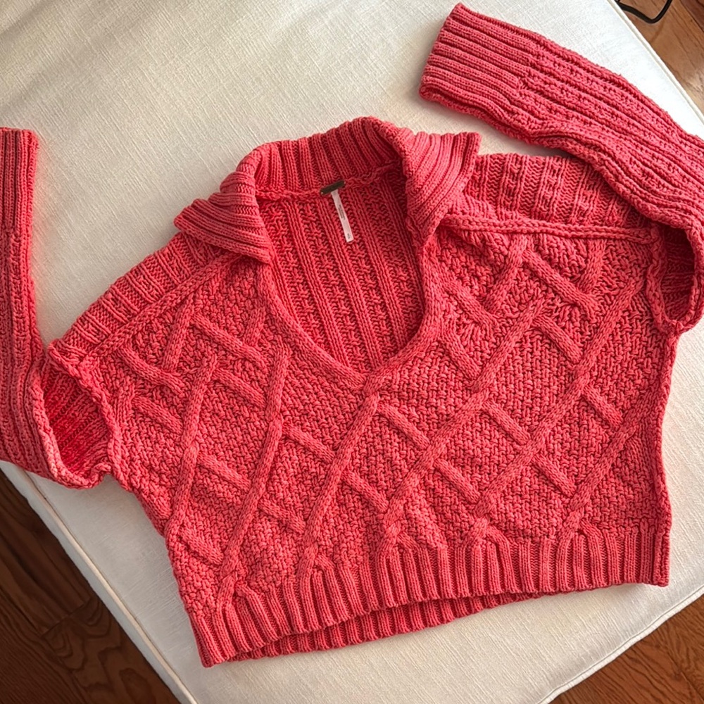 Free People Traveler Cable knit Pull Over in Coral